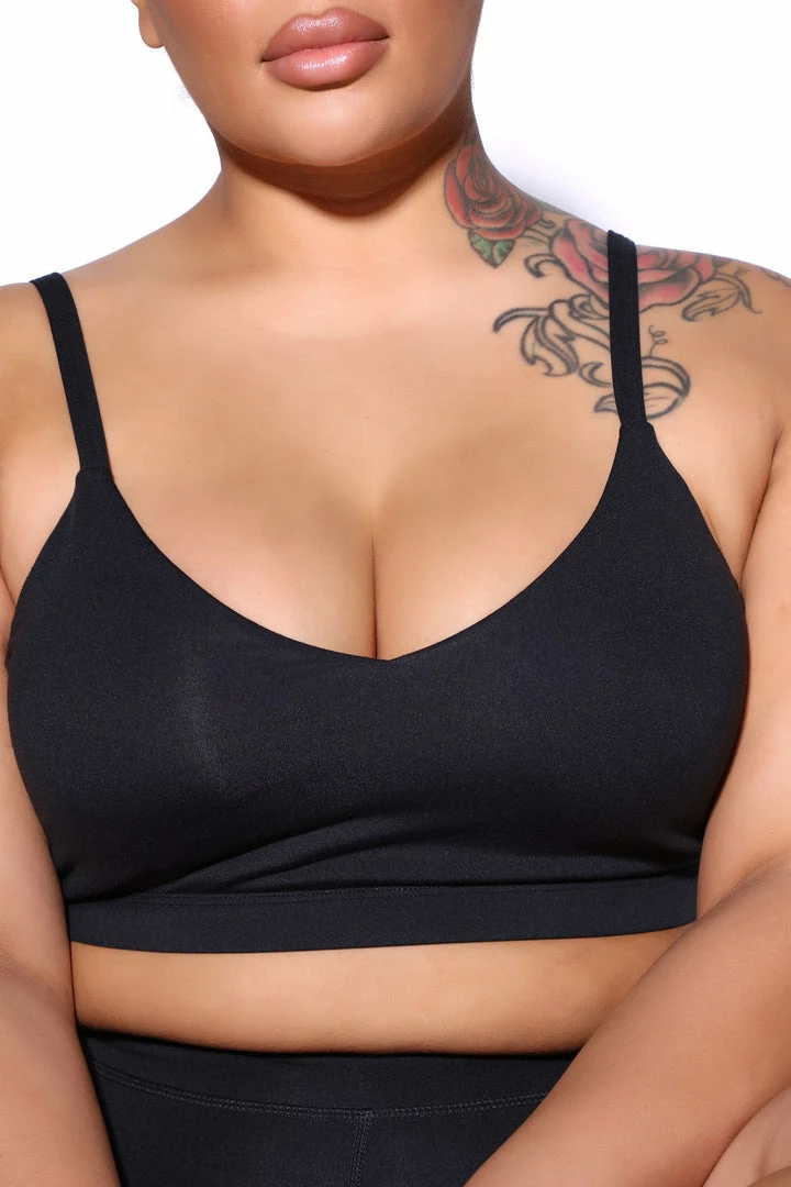 Fashion Nova Sublime Demo Sports Bra - Black Activewear Tops
