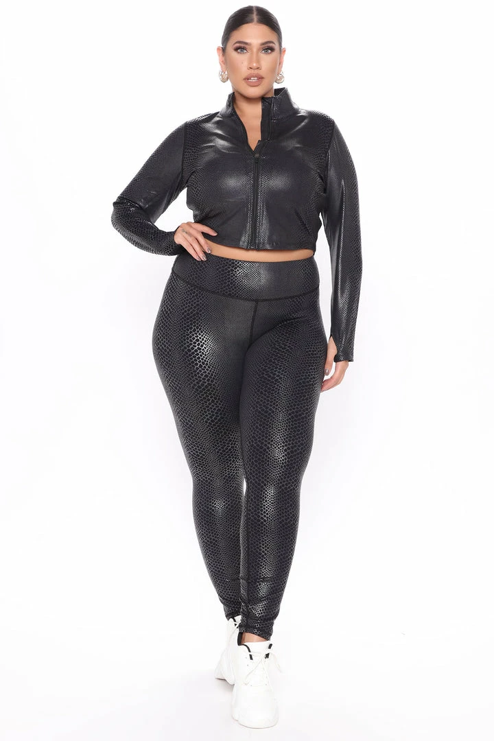 Flash Sale โญ Fashion Nova Anaconda Boo Foil Print Active Jacket - Black Activewear Tops ๐ 11 Fashion Nova Anaconda Boo Foil Print Active Jacket - Black Activewear Tops