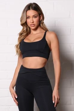 Activewear Shop 42 Fashion Nova Determined Compression Sports Bra - Black Activewear Tops