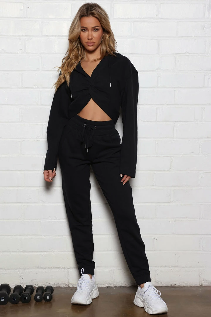 Best Pirce โญ Fashion Nova Extreme Flex Twist Front Hoodie - Black ๐คฉ 3 Fashion Nova Extreme Flex Twist Front Hoodie - Black