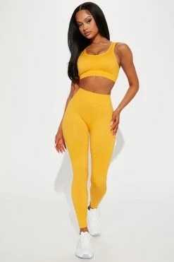 Fashion Nova Power Move Sports Bra - Mustard
